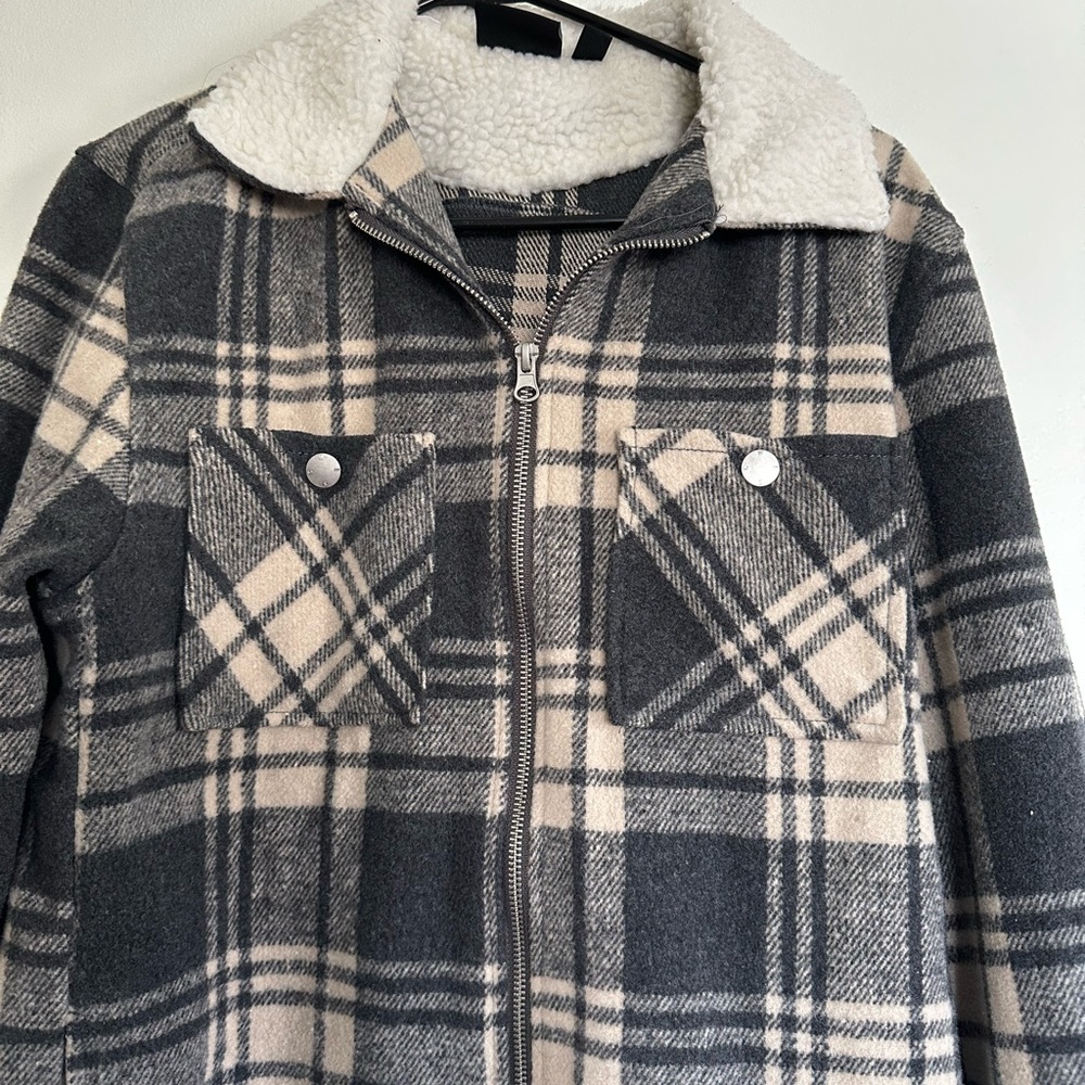 Jacket - Picture 2 of 4